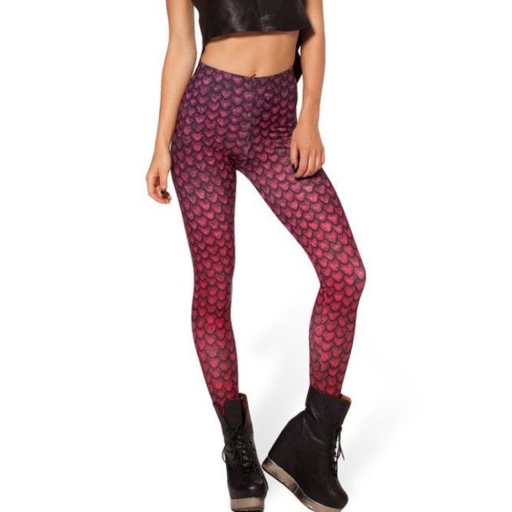 Blackmilk game of thrones leggings M